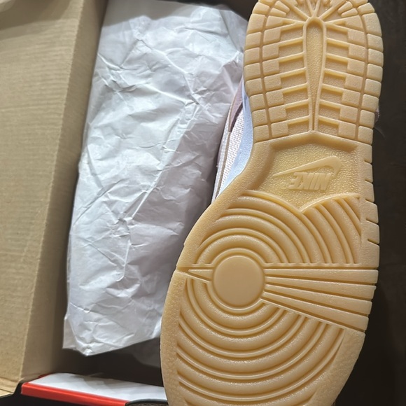 Nike ( Dunk Low ) 
Teddy Bear - Light Soft Pink - Picture 4 of 8